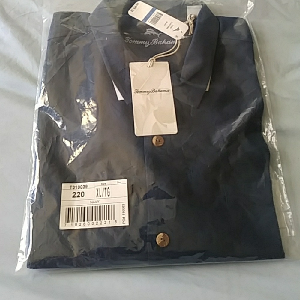 Mens sport shirt